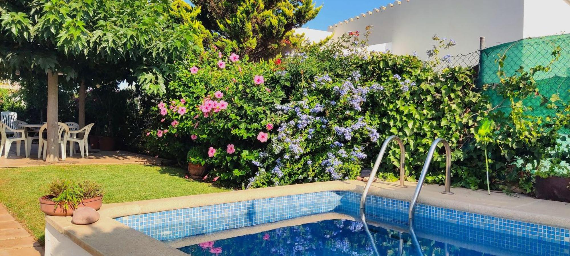 Clarona - Beautiful House With Private Swimming Pool And Free Wifi